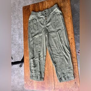 Knox Rose Size Medium Green Women’s Pants